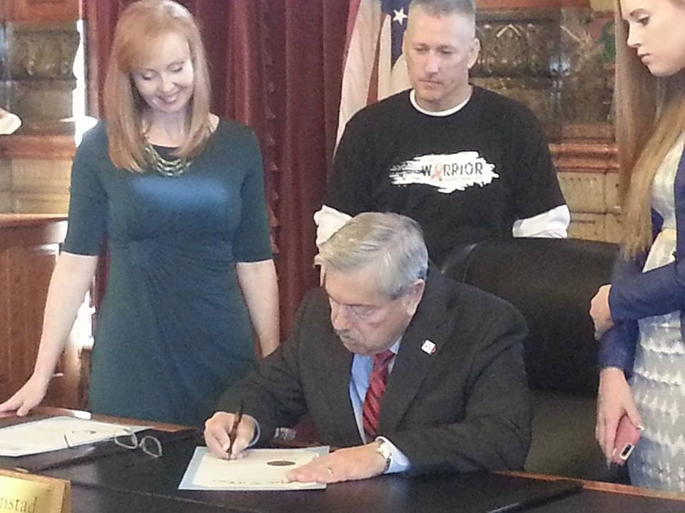 Color The World Orange™ Proclamation Signing With The Governor of Iowa in 2014